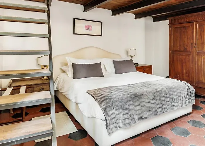 Appartement Delightful Piazza Di Spagna With Balcony